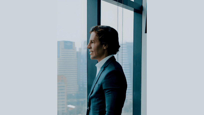 Ian dos Anjos Cunha mostra como aplicar biohacking no trabalho para alcançar alta performance com menos esforço e mais inteligência.