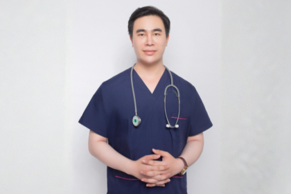 Dr. Haeckel Cabral avalia o impacto funcional e estético da abdominoplastia com diástase.