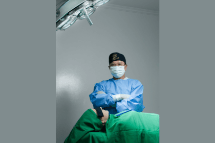 Milton Seigi Hayashi mostra como congressos influenciam a atualização em cirurgia plástica.