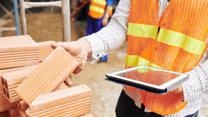 Valderci Malagosini Machado explica como materiais pouco lembrados no projeto fazem a diferença na durabilidade real das construções.